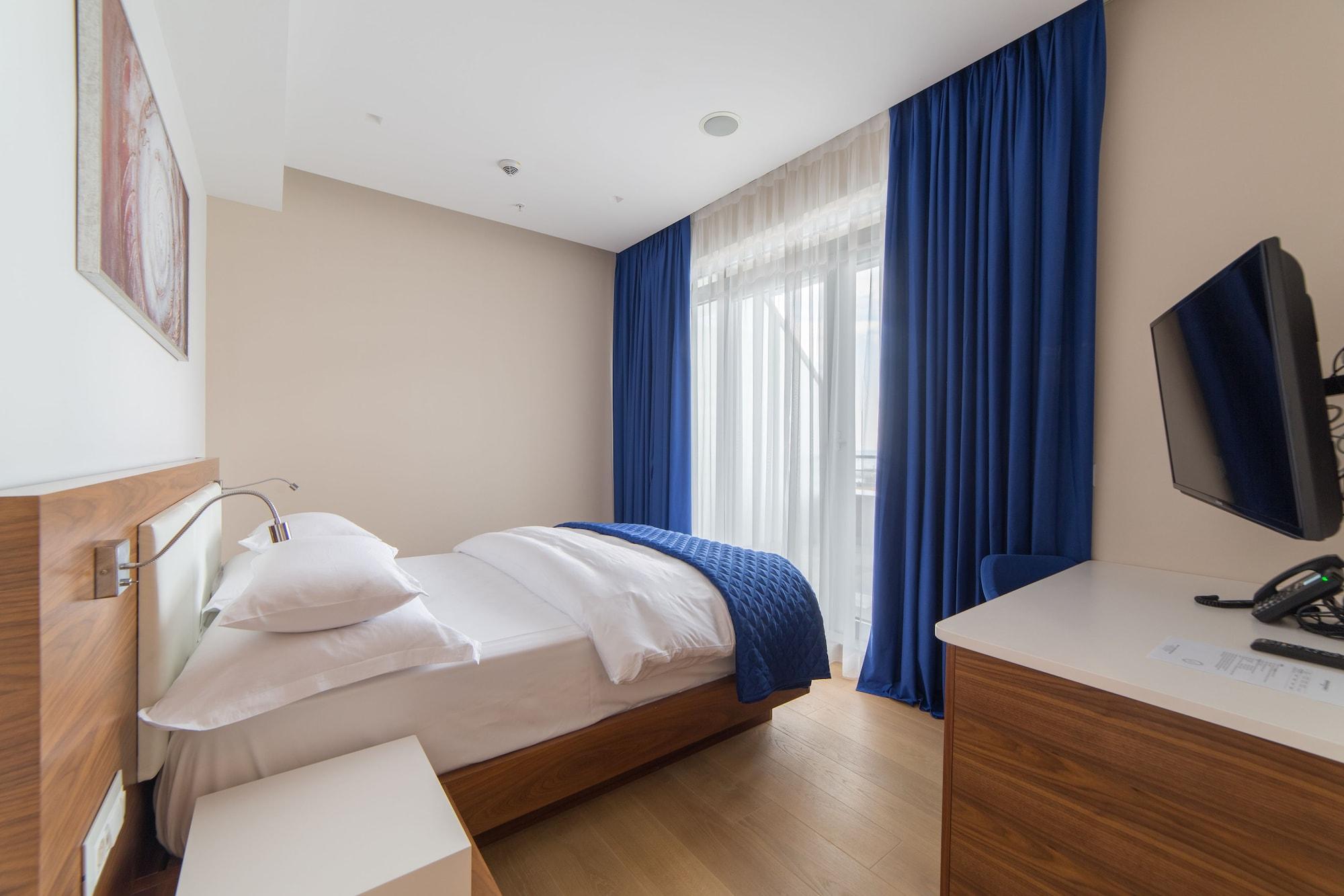 Adria Hotell Budva