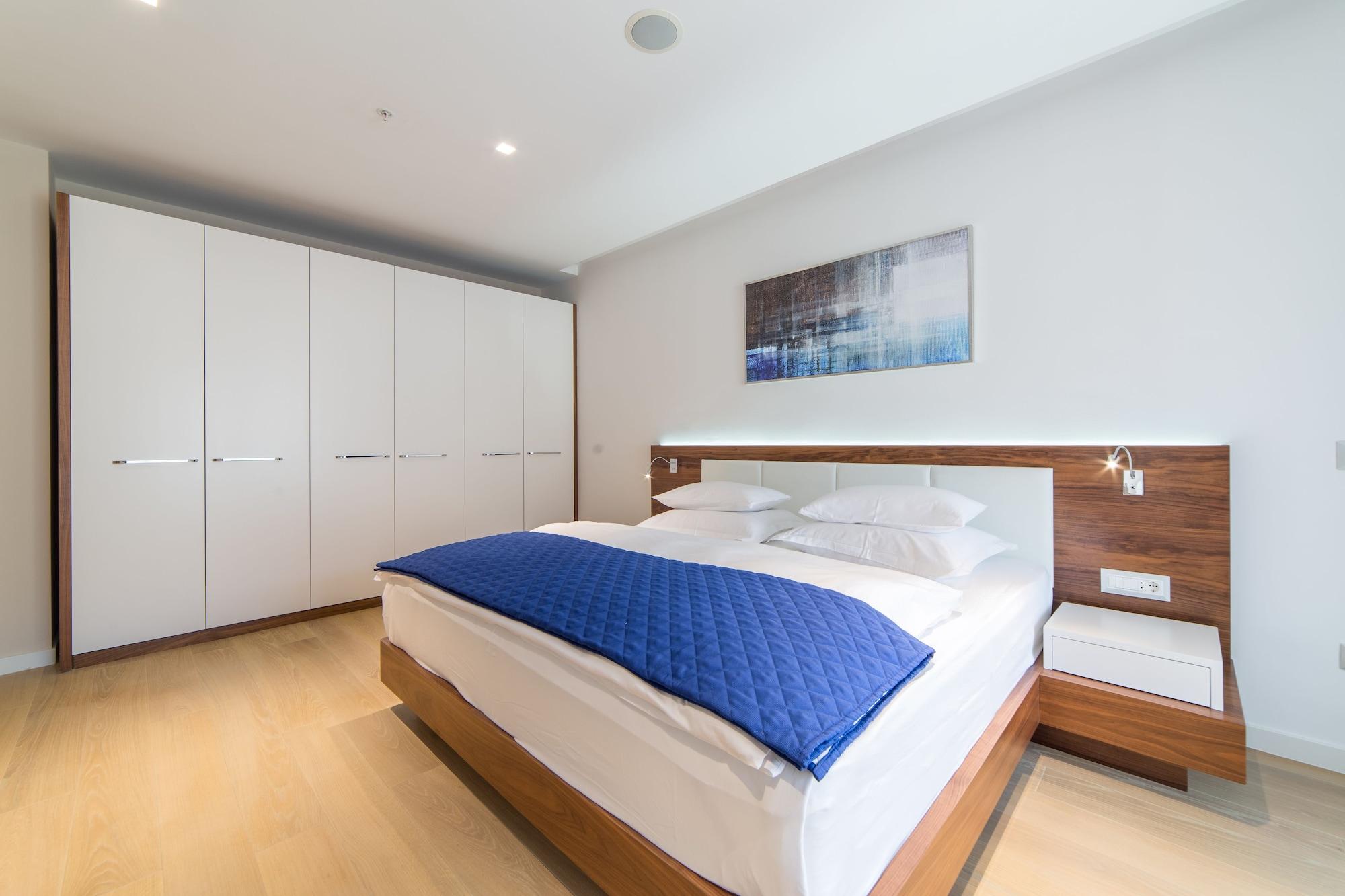 Adria Hotell