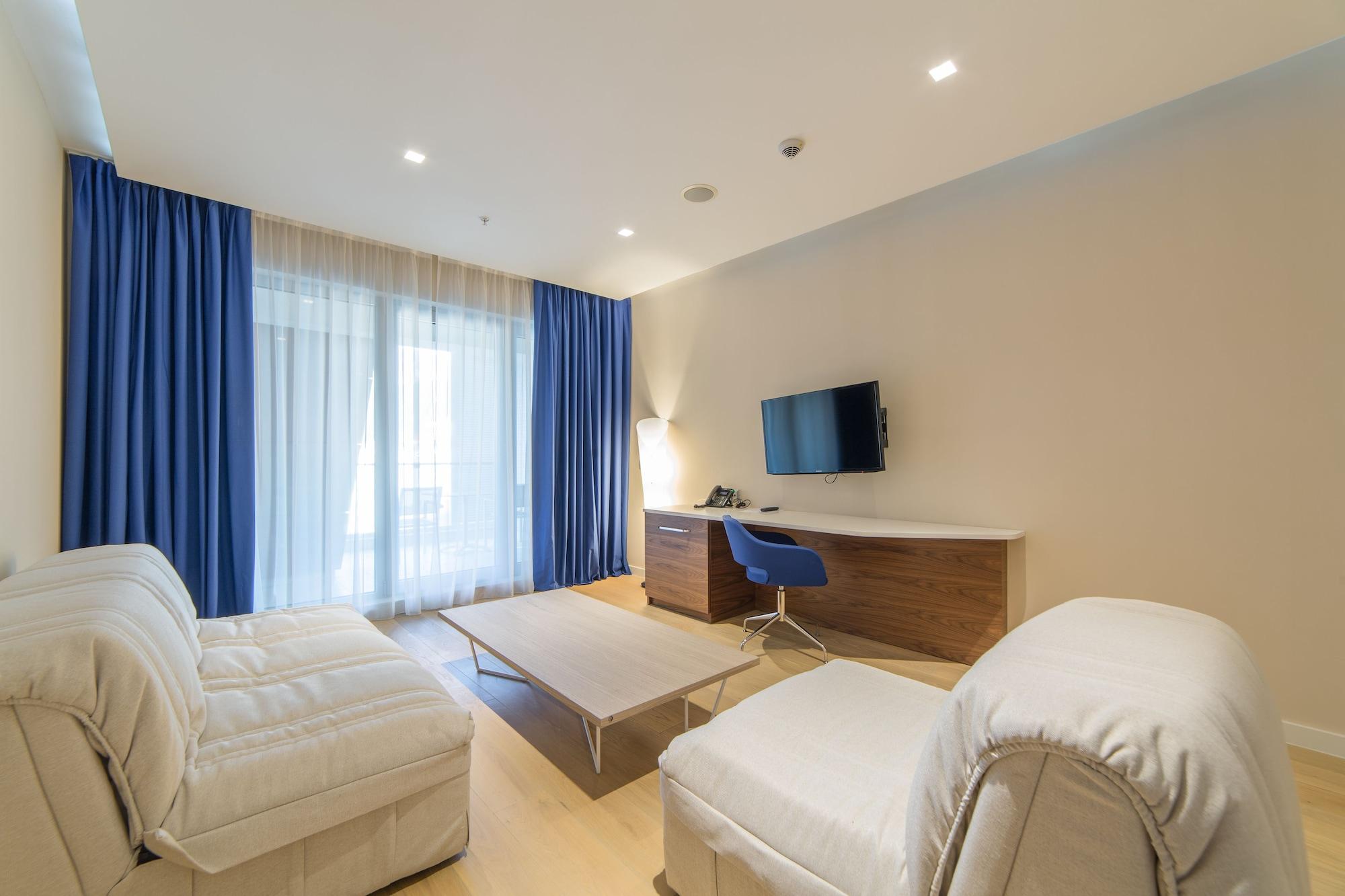 Adria Hotell